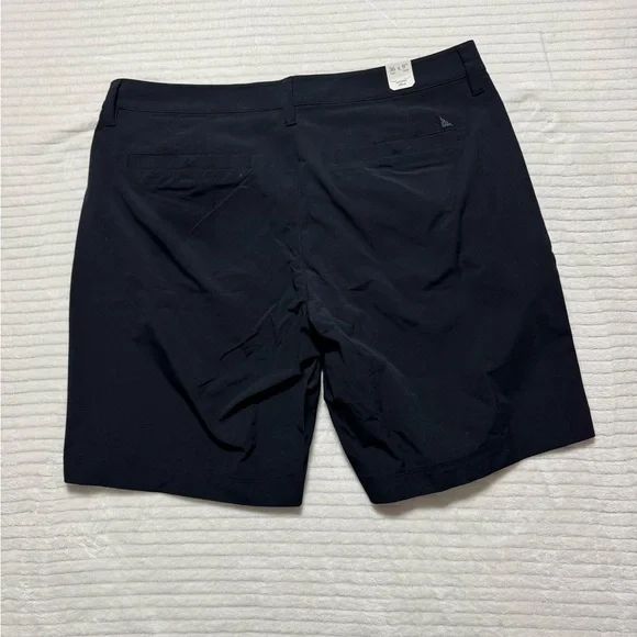 UNTUCKit Men's Dark Blue Flat Front Shorts - Picture 11 of 11